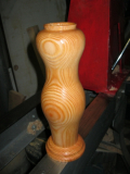 váza fenyőfából